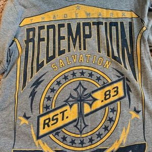 Men’s graphic tee size large